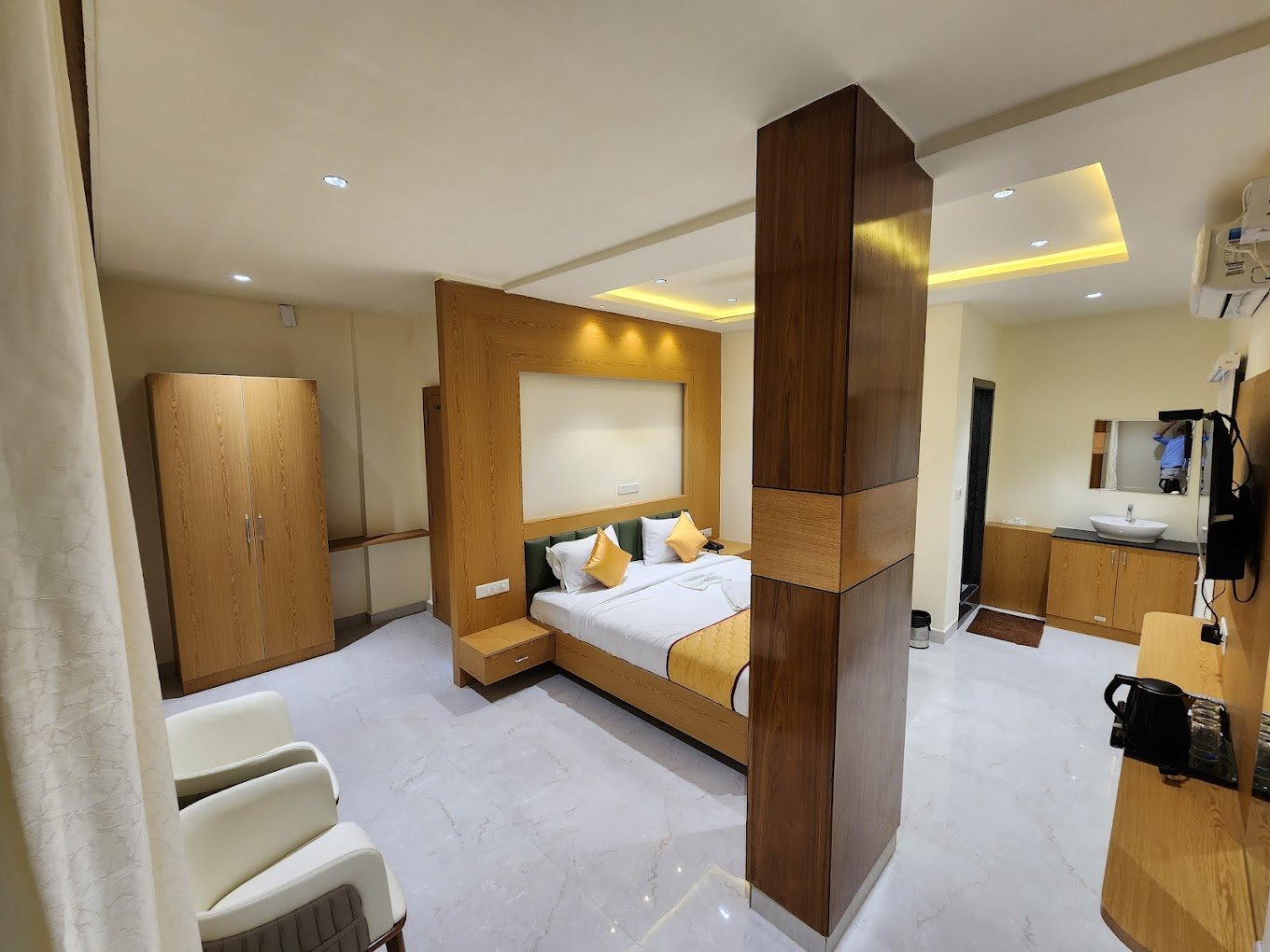 Mini Suite Room